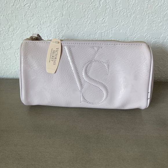 Victoria's Secret Handbags - NWT Victoria’s Secret Cosmetic Bag